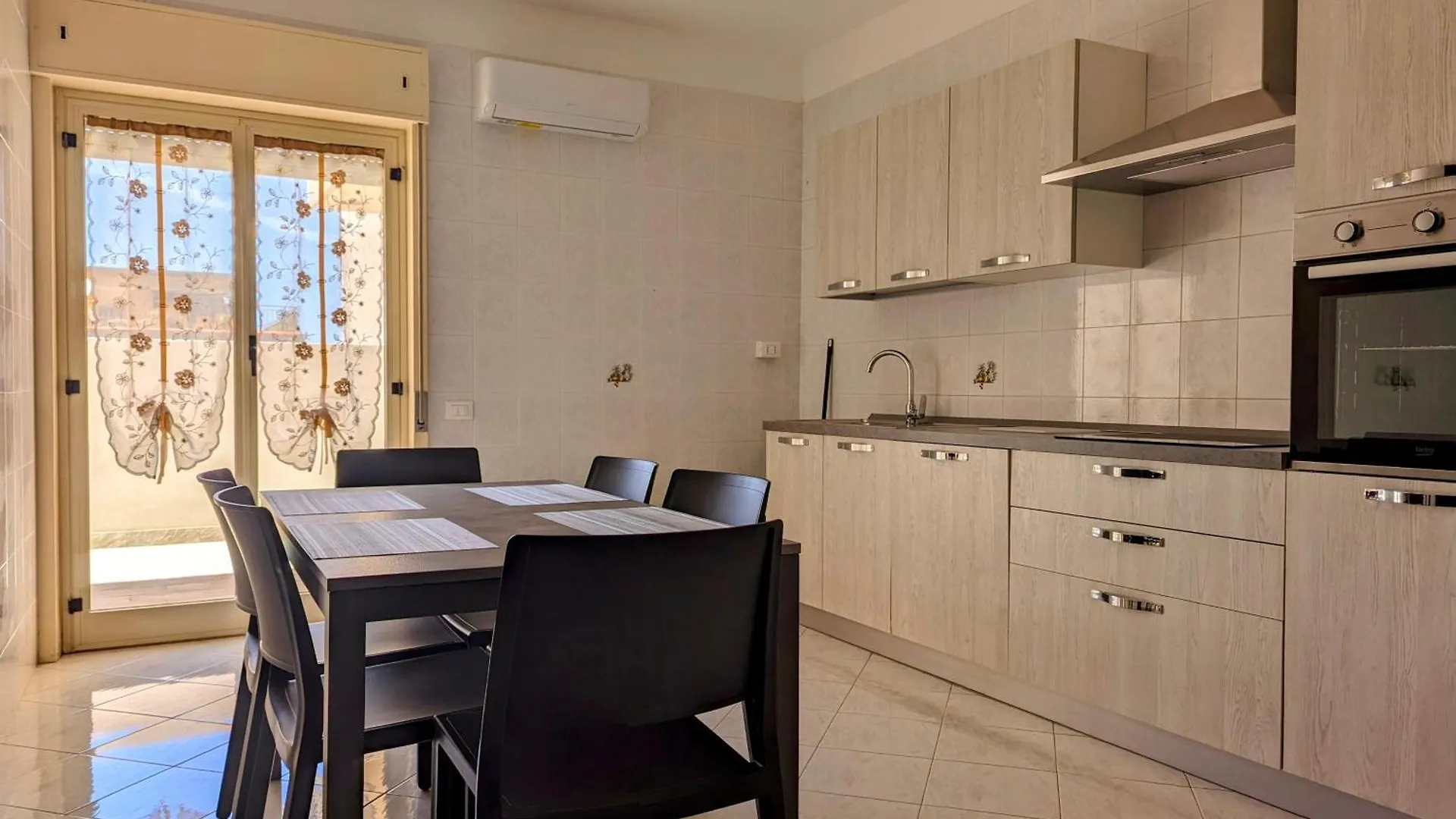 La Terrazza Di Trapani, A Due Passi Dal Mare Apartment 0*, Trapani